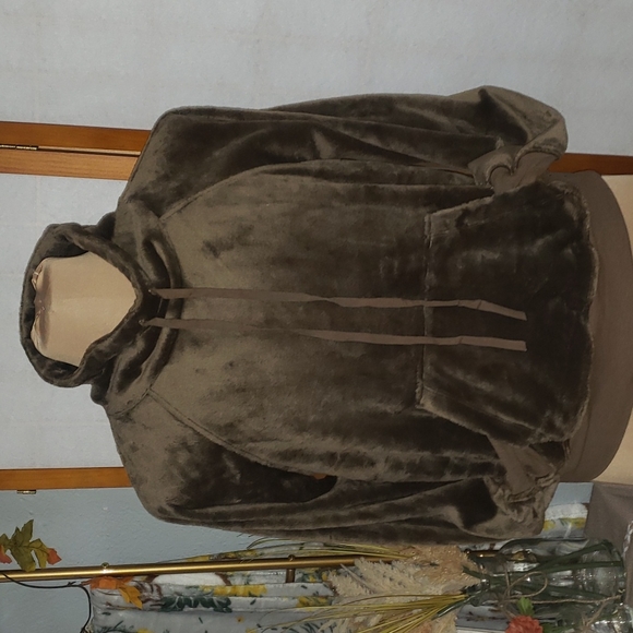 Sunday in Brooklyn-Anthropolgie sweater - Picture 1 of 8